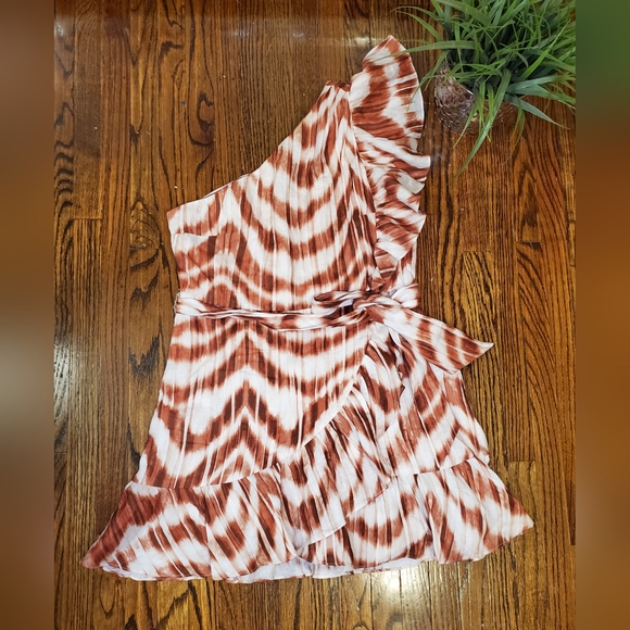 Banana Republic NWOT One-Shoulder Linen Ruffle Brown Patterned Mini Dress - Picture 5 of 11